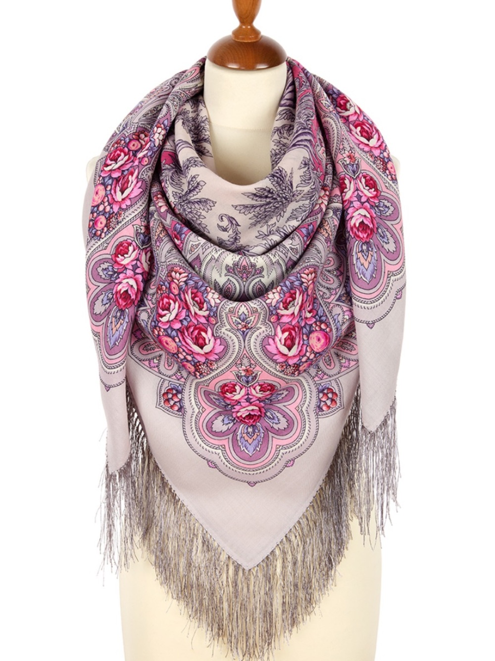 NWT🌺 Pavlovo Posad Wool 100% scarf with silk fringe “Winter Rose”